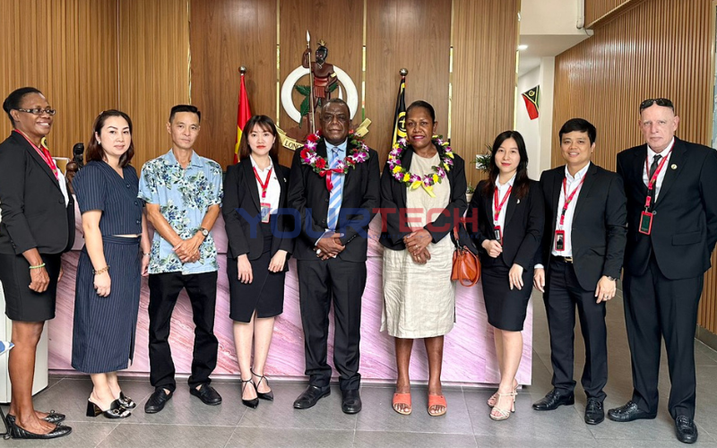 Phó Tổng Lãnh sự quán nước Cộng hòa Vanuatu Bùi Ngọc Hùng vinh dự tiếp đón Bộ trưởng Bộ Nông Nghiệp Vanuatu